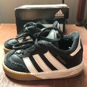 Toddler adidas samba size 4